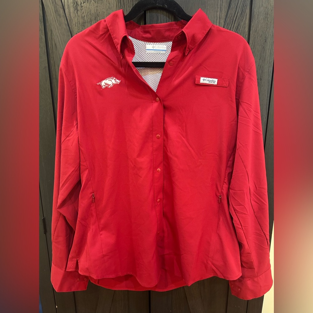Columbia PFG: Red Razorbacks Long-Sleeve Button Up